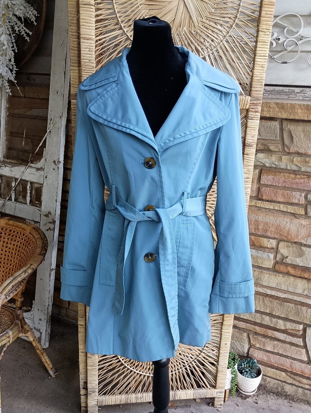 London Fog Classic Light Blue Trench Coat with Belt - Women's Jacket_M